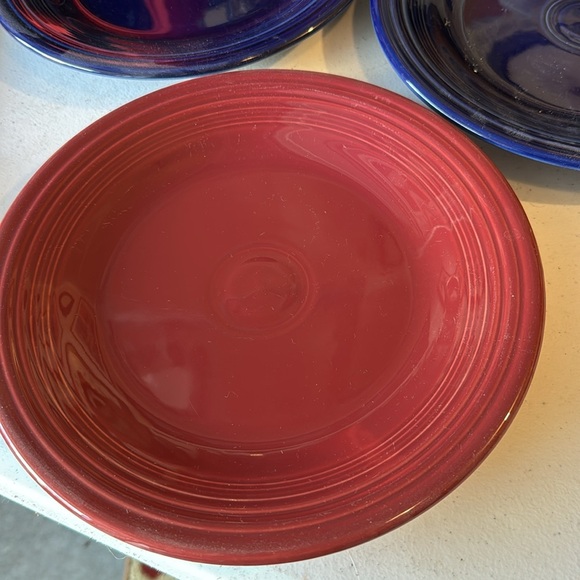 FIESTA PLATES DINNER  BLUE, WINE PURPLE Elegant Blue and Red Dinner Plates - Picture 3 of 7